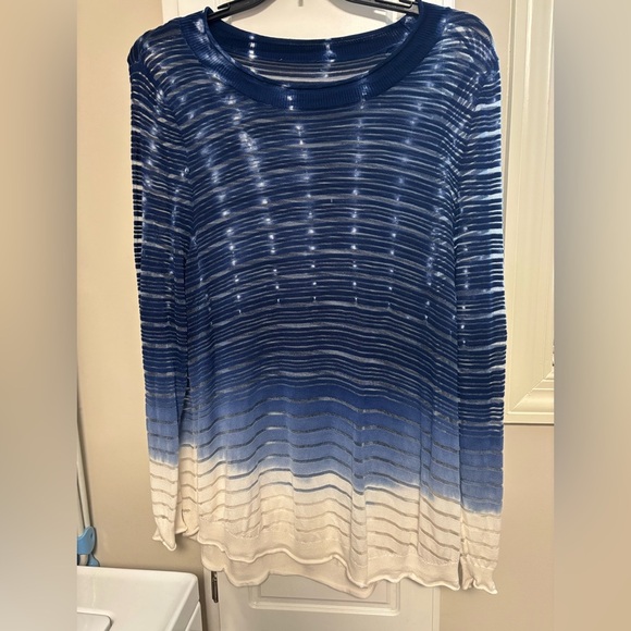 Ladies top size 1x no brand tag or size tag - Picture 1 of 5